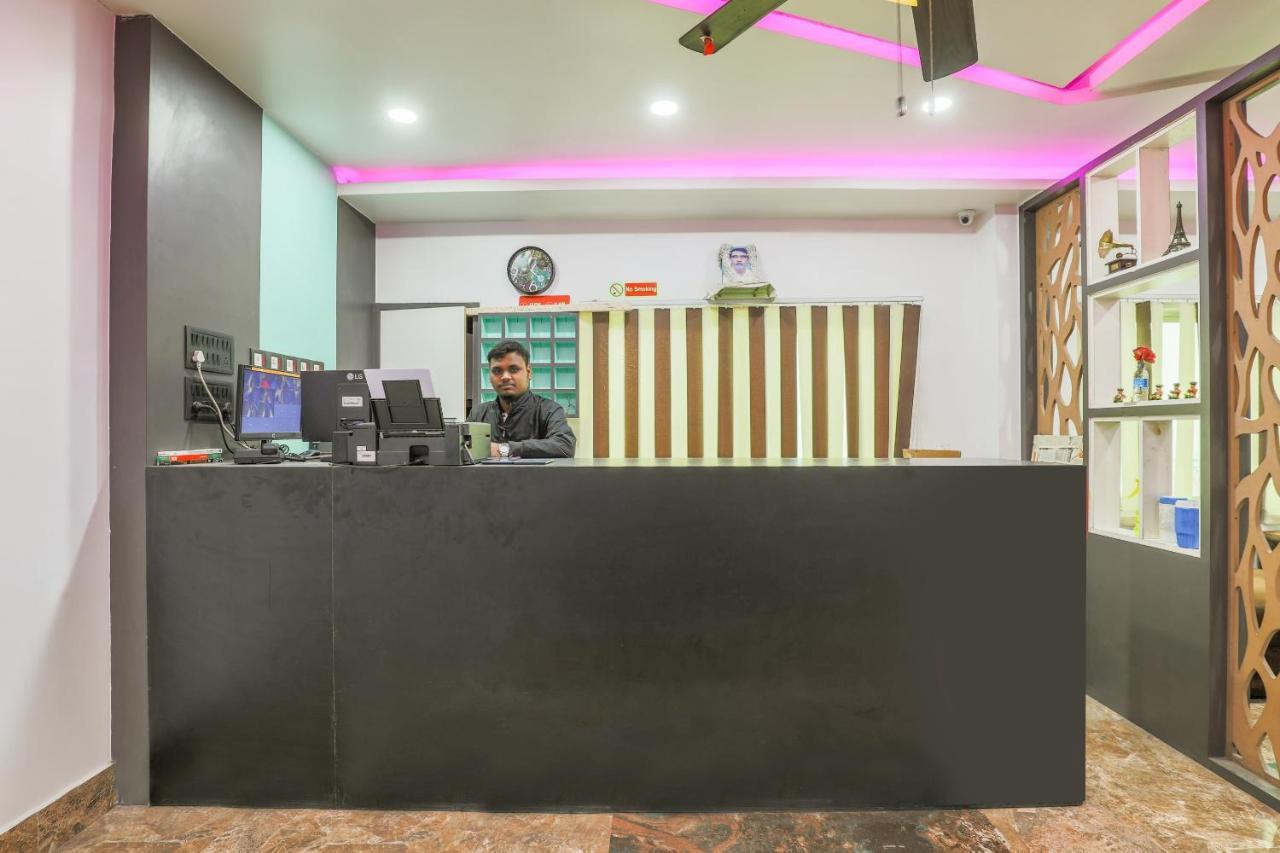 Oyo 14472 Brahmaputra Guest House Ґувахаті Екстер'єр фото