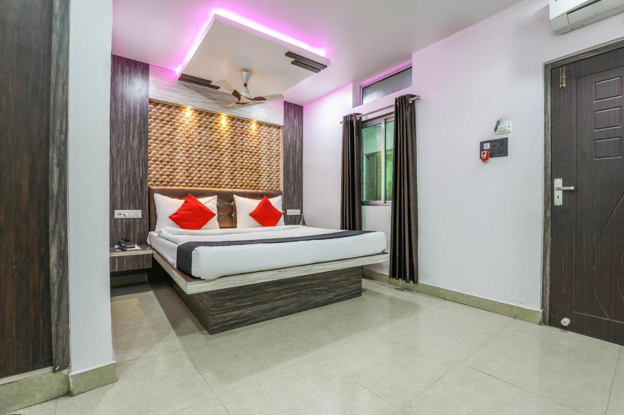 Oyo 14472 Brahmaputra Guest House Ґувахаті Екстер'єр фото