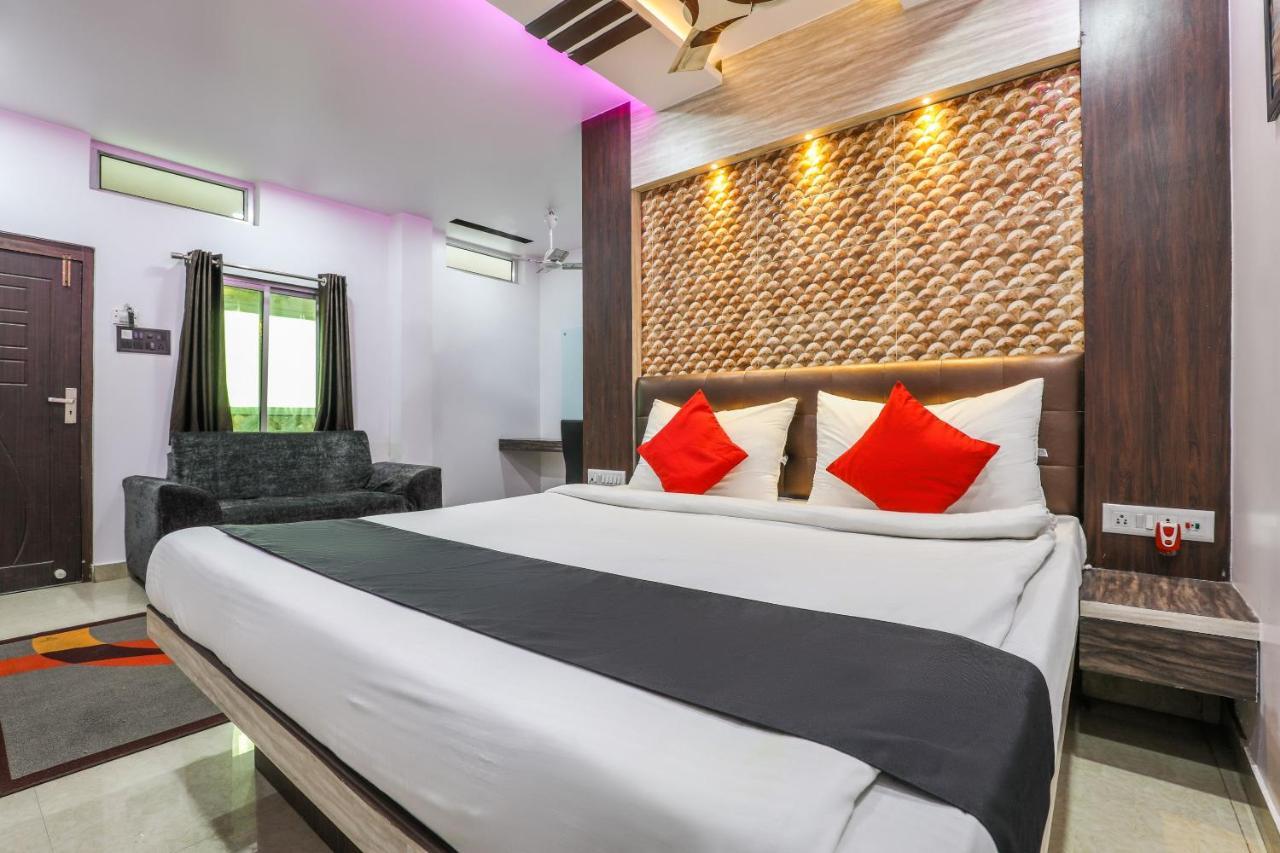 Oyo 14472 Brahmaputra Guest House Ґувахаті Екстер'єр фото