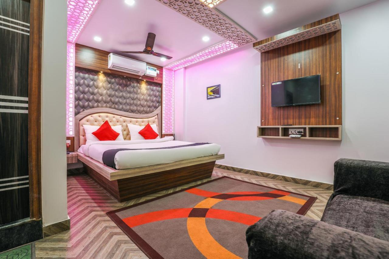 Oyo 14472 Brahmaputra Guest House Ґувахаті Екстер'єр фото