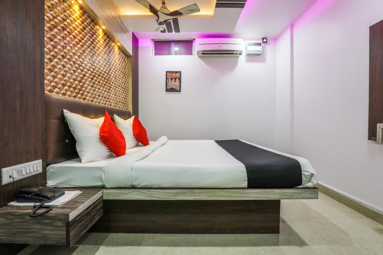 Oyo 14472 Brahmaputra Guest House Ґувахаті Екстер'єр фото